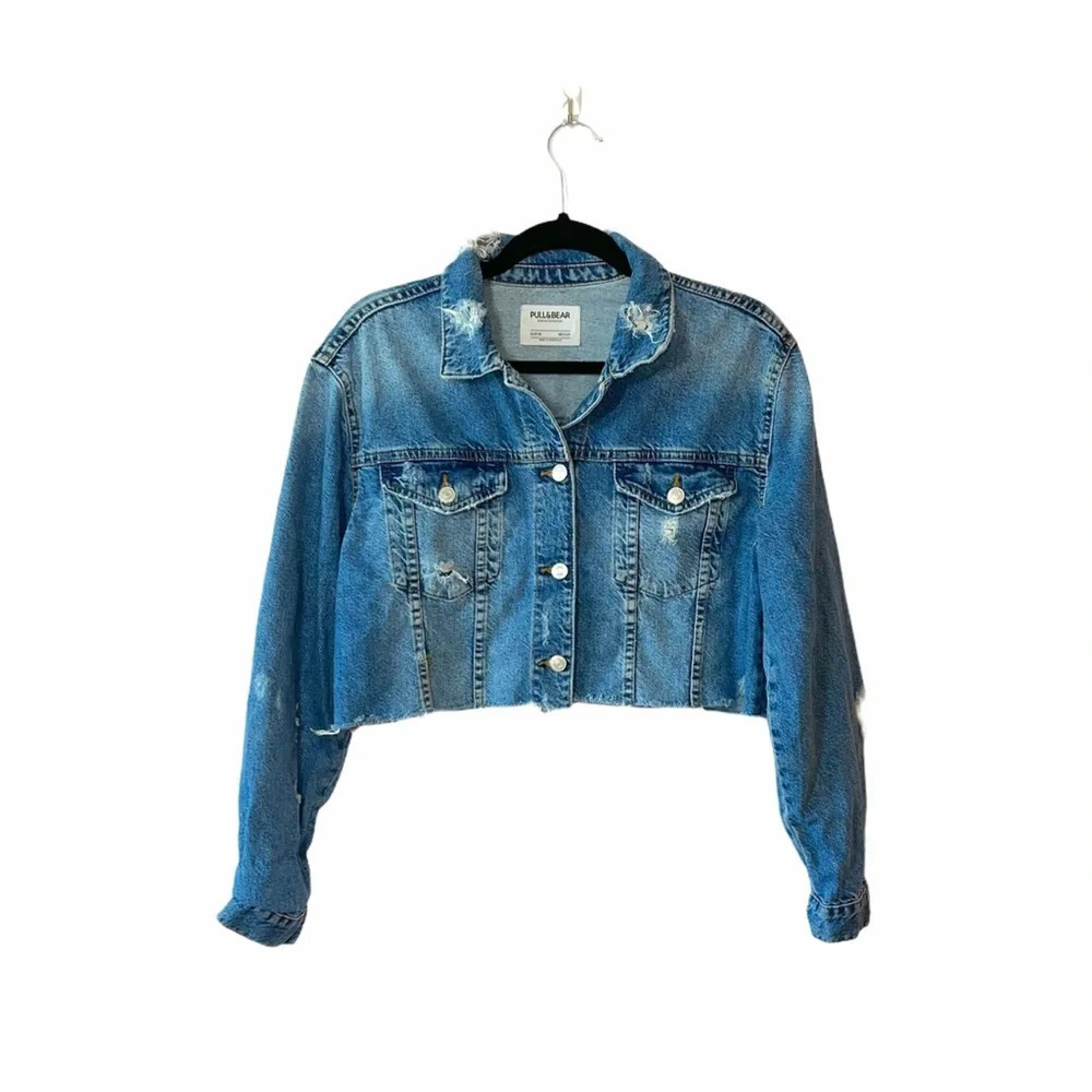 Pull&Bear Medium Wash Destructed Frayed Hem Cropped Denim Jacket Medium Women’s
